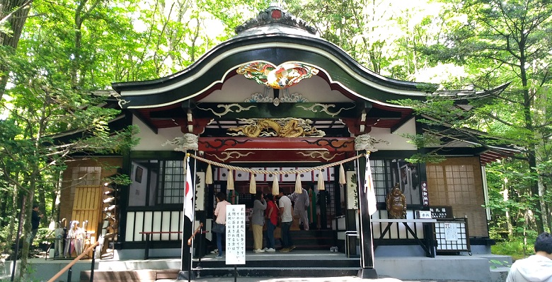 日本一の金運神社 新屋山神社 本宮へ 御朱印集め開運紀行 風まかせ 運まかせ